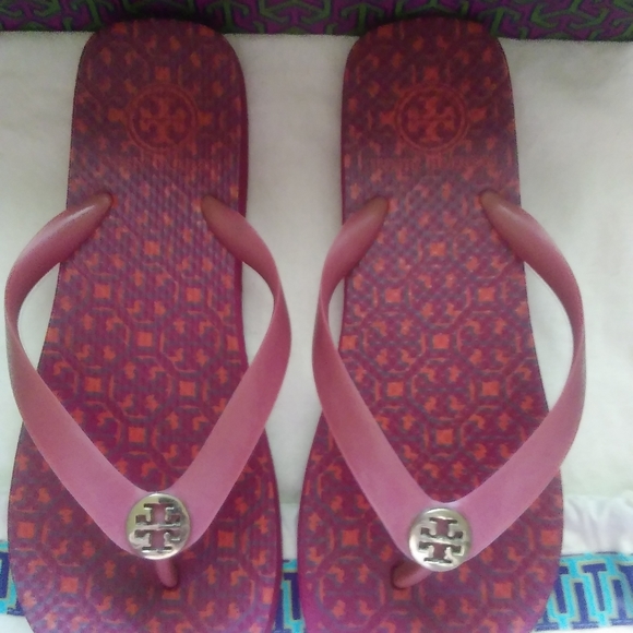 Tory Burch floral flip flop (Authentic) - Picture 6 of 7